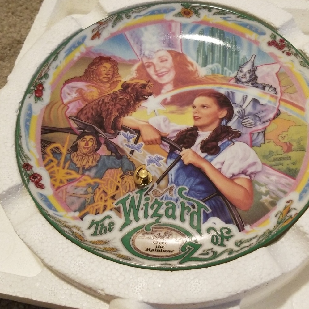 Wizard of oz"over the rainbow"  musical plate